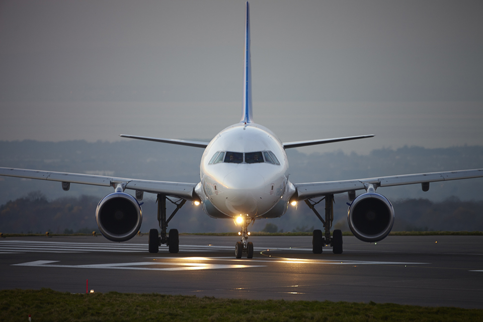 Easyjet Airbus A319 Departing Bristol at dusk