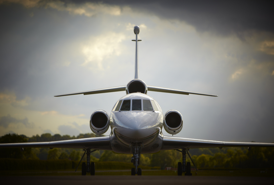 Dassault Falcon 900EX 50 awaiting passengers at Oxford